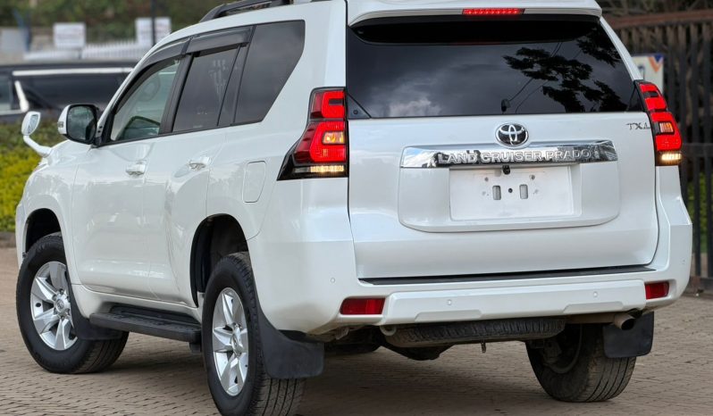 
								Toyota LandCruiser Prado TX-L full									