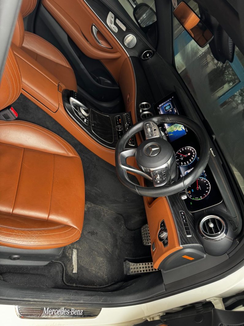 
								Mercedes Benz E350e full									