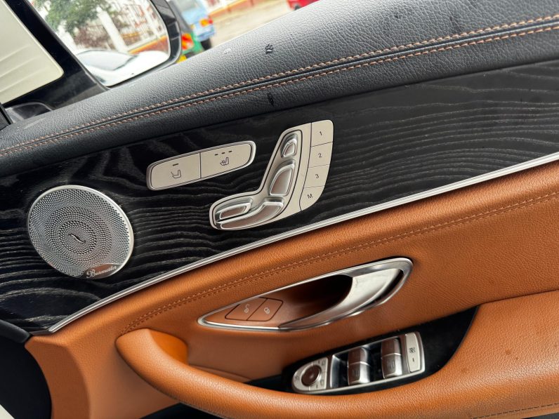 
								Mercedes Benz E350e full									