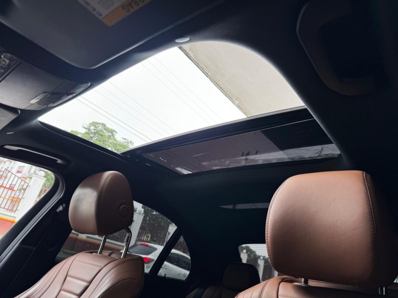 
								Mercedes Benz E350e full									