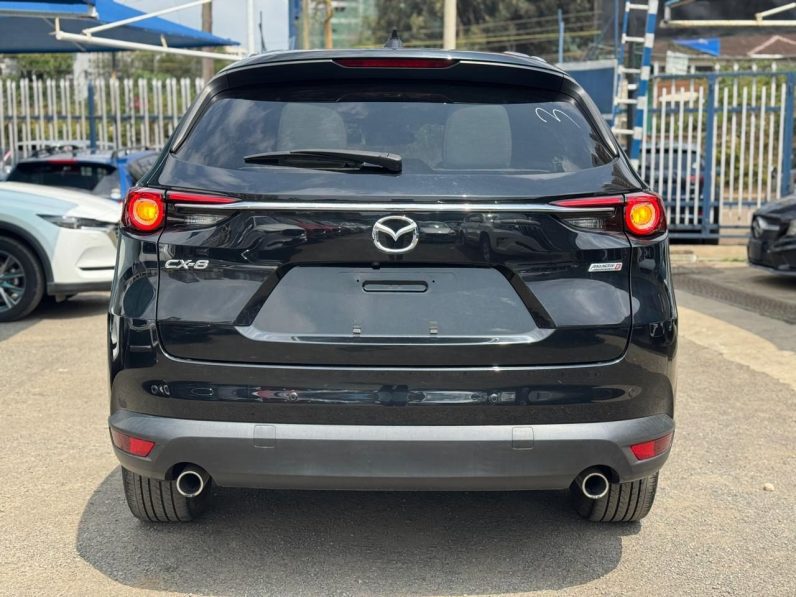
								Mazda CX-8 full									