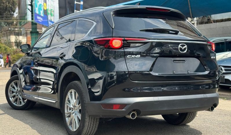 
								Mazda CX-8 full									