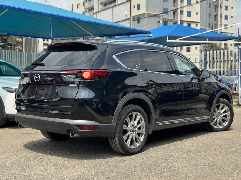 
								Mazda CX-8 full									