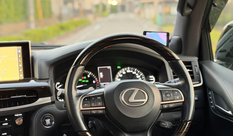 
								Lexus LX570 full									