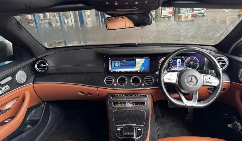 
								Mercedes Benz E350e full									