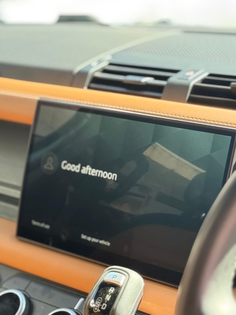 
								Land Rover Defender full									