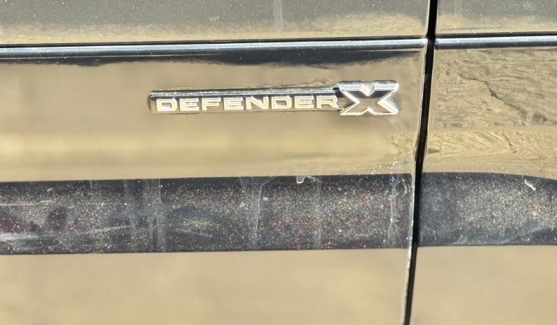 
								Land Rover Defender full									