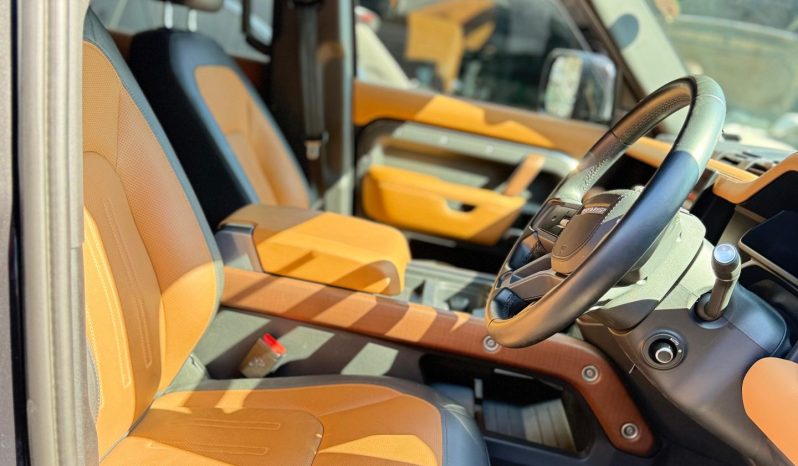 
								Land Rover Defender full									