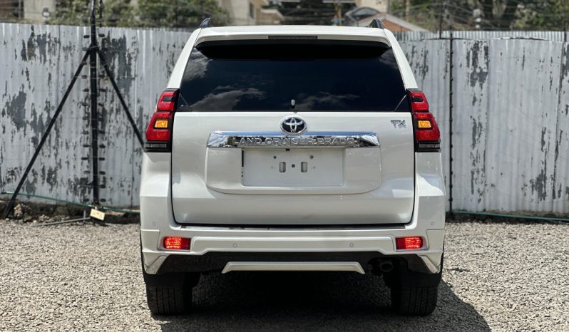 
								Toyota LandCruiser Prado TX full									