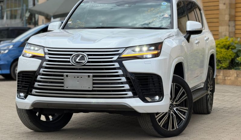 
								Lexus LX600 full									