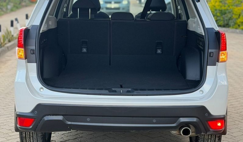 
								Subaru Forester Sk9 full									