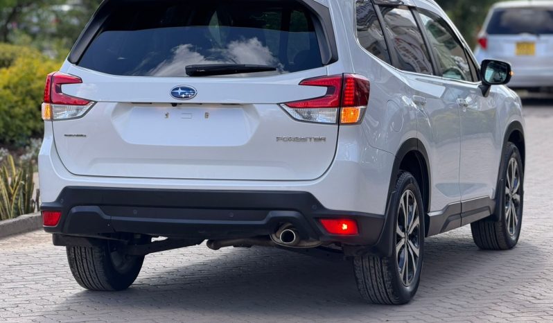 
								Subaru Forester Sk9 full									