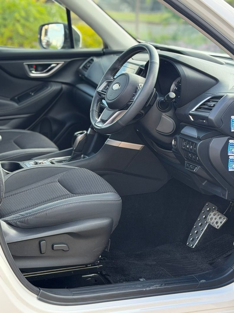 
								Subaru Forester Sk9 full									