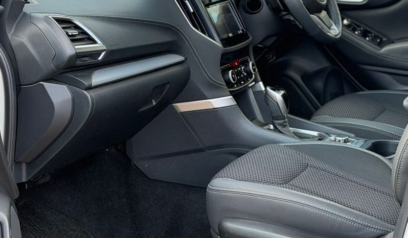 
								Subaru Forester Sk9 full									