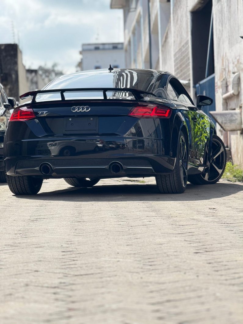 
								Audi TT full									