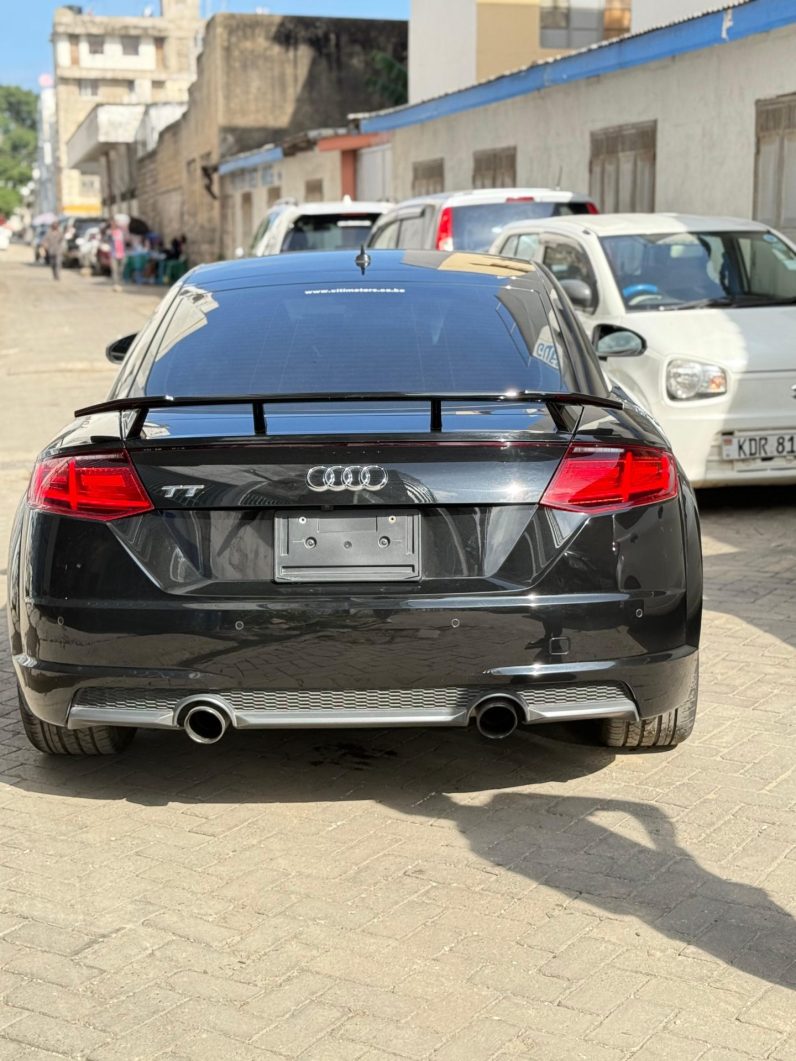 
								Audi TT full									