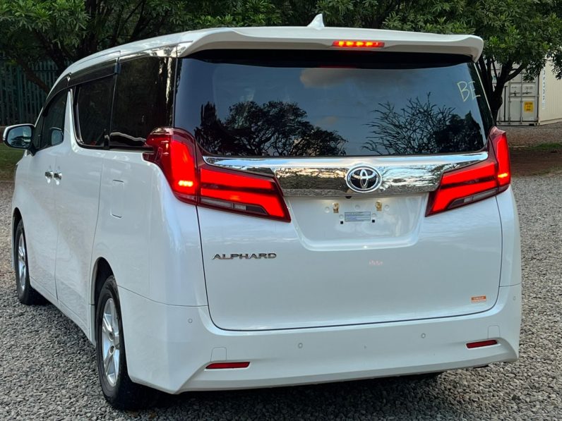 
								Toyota Alphard full									
