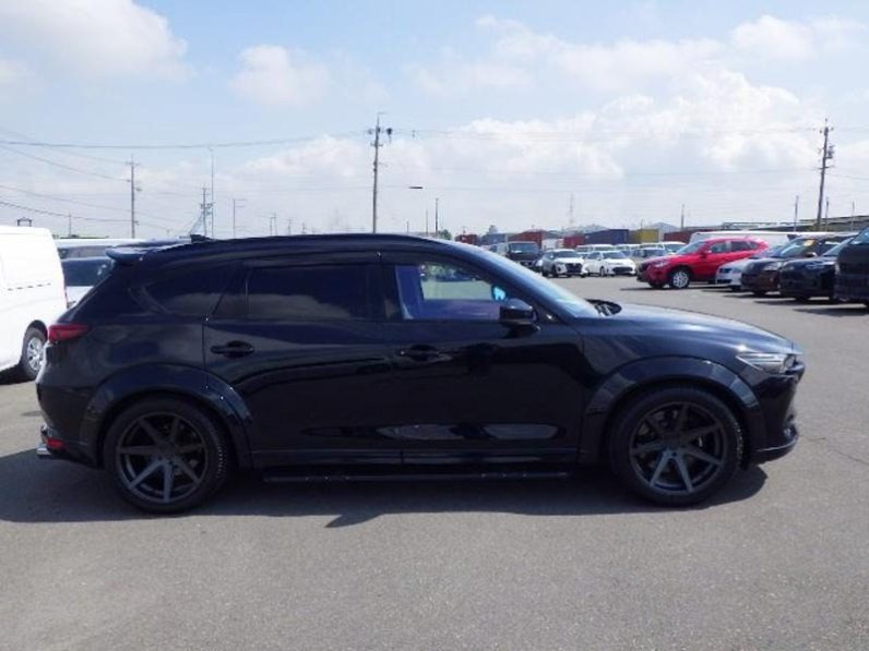 
								Mazda CX-8 full									
