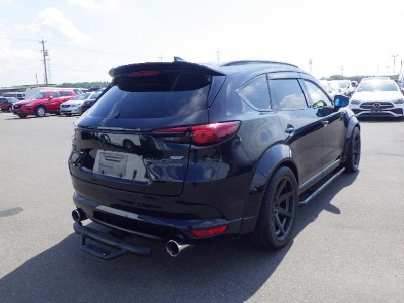 
								Mazda CX-8 full									