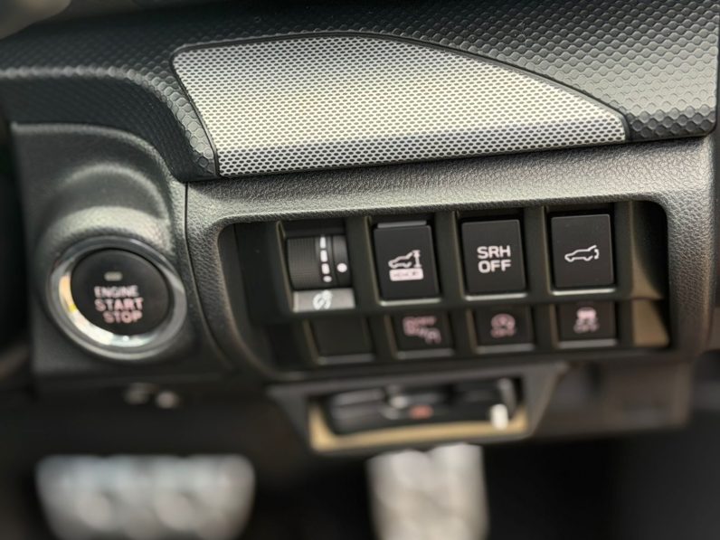 
								Subaru Forester Sk9 full									