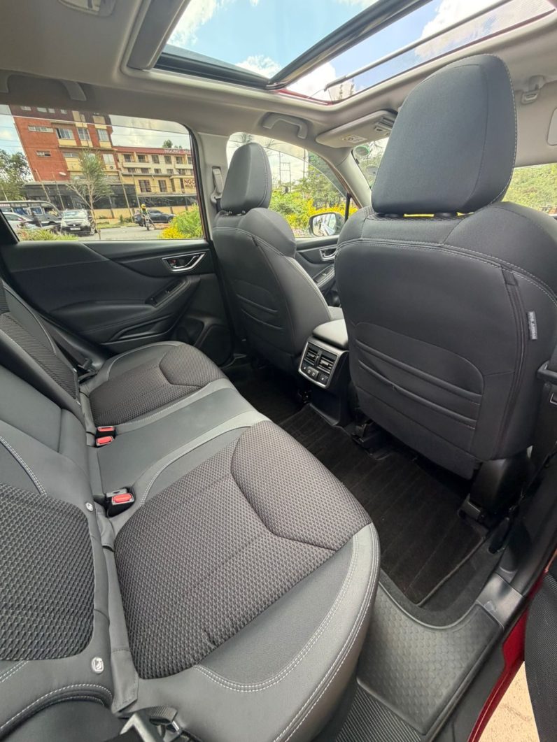 
								Subaru Forester Sk9 full									