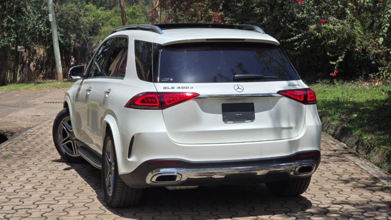 
								Mercedes Benz GLE full									
