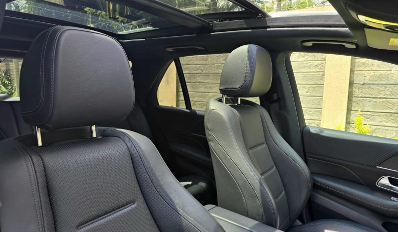 
								Mercedes Benz GLE full									