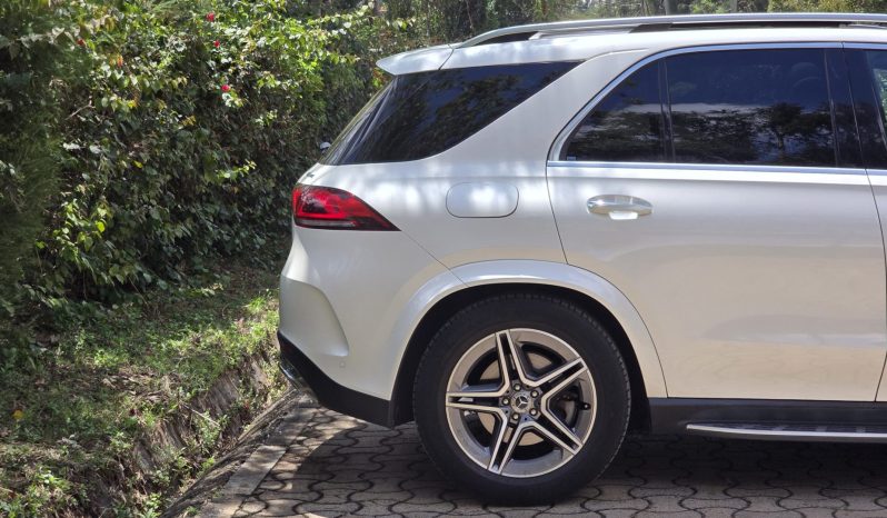 
								Mercedes Benz GLE full									