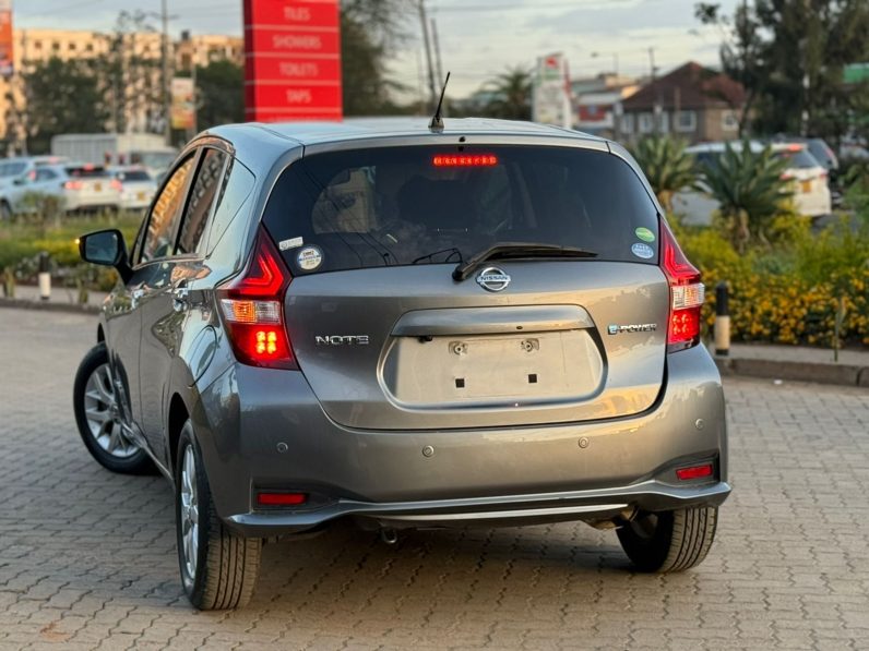 
								Nissan Note Epower full									