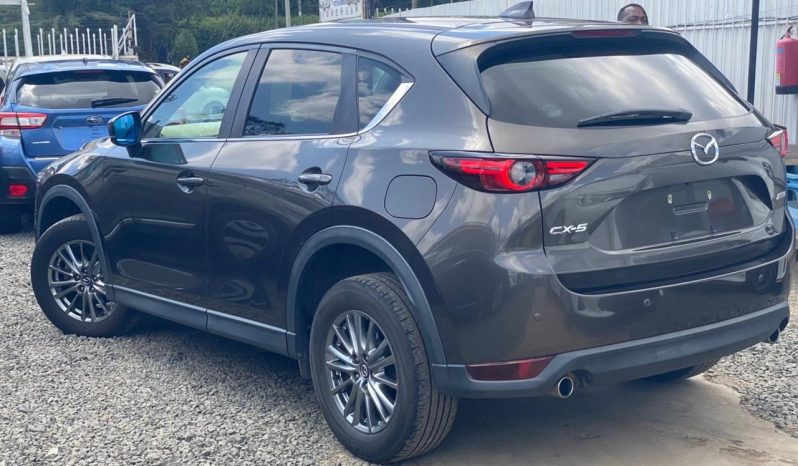 
								Mazda CX-5 full									