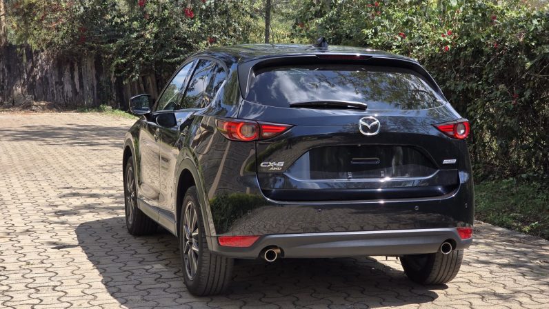 
								Mazda CX-5 full									