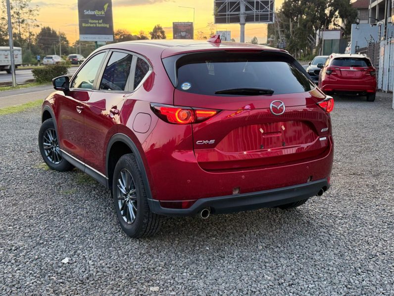 
								Mazda CX-5 full									