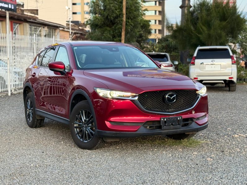 
								Mazda CX-5 full									