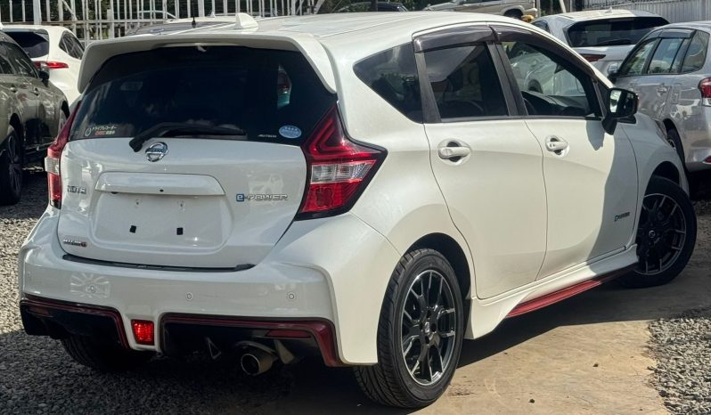 
								Nissan Note E-Power (Nismo) full									