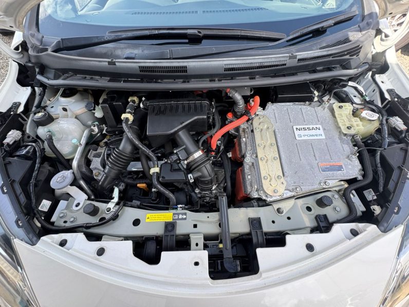 
								Nissan Note E-Power (Nismo) full									