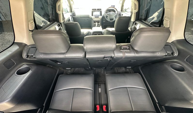 
								Toyota Land Cruiser Prado TX full									