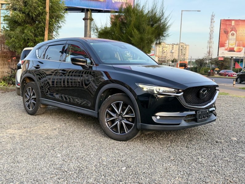 
								Mazda CX-5 full									