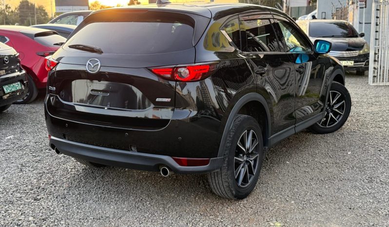 
								Mazda CX-5 full									