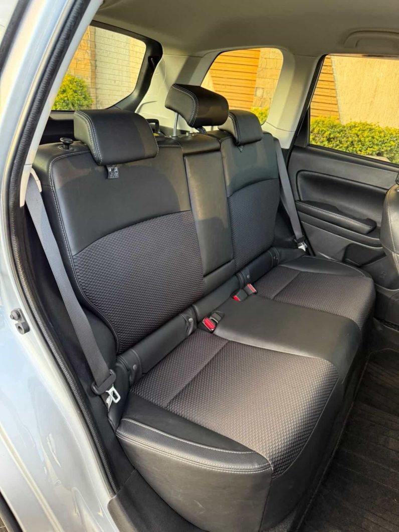 
								Subaru Forester XT full									