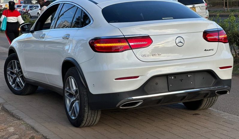
								Mercedes Benz GLC 250 full									