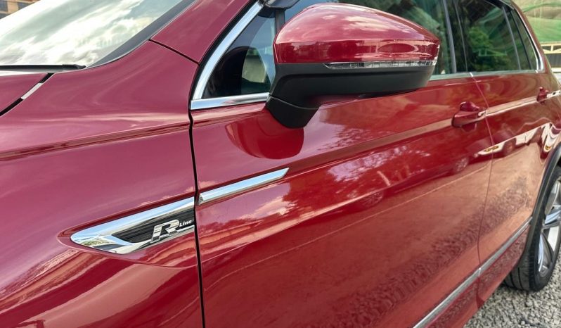 
								Volkswagen Tiguan full									