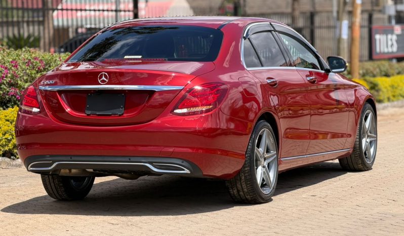 
								Mercedes Benz C200 full									