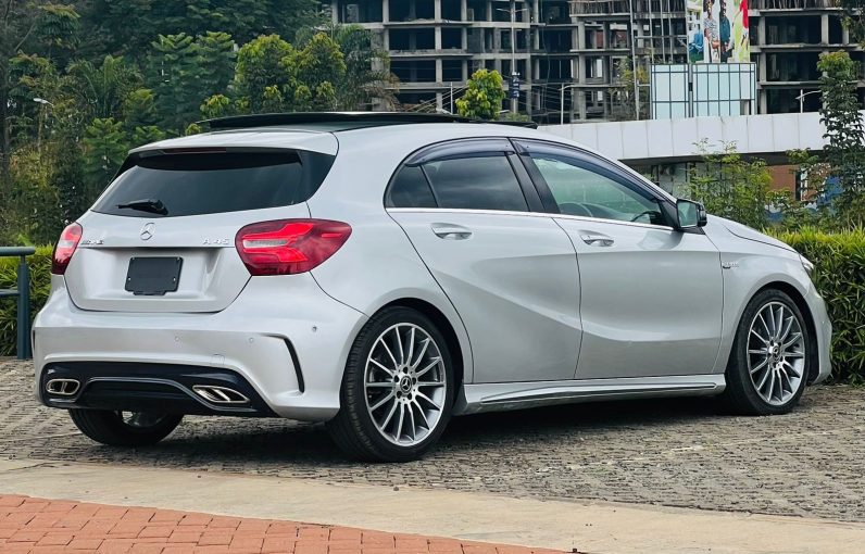 
								Mercedes Benz A180 full									