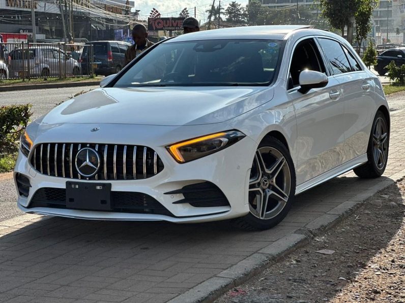 
								Mercedes Benz A180 full									