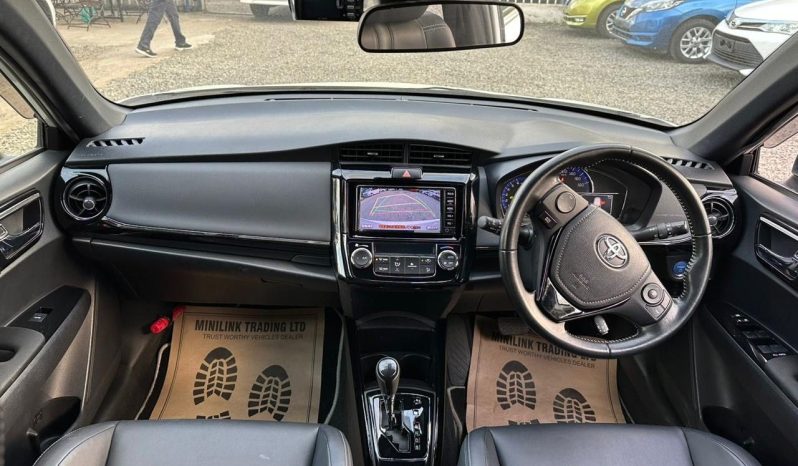 
								Toyota Fielder WXB full									