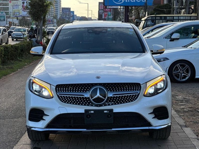 
								Mercedes Benz GLC 250 full									