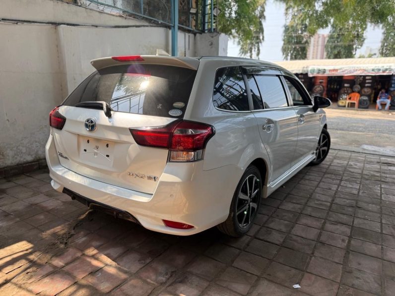 
								Toyota Fielder WXB full									