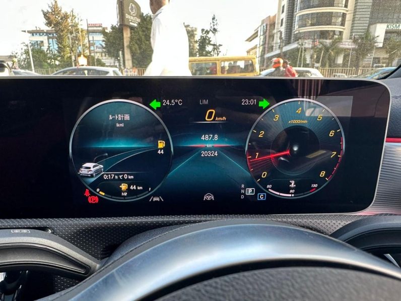 
								Mercedes Benz A180 full									