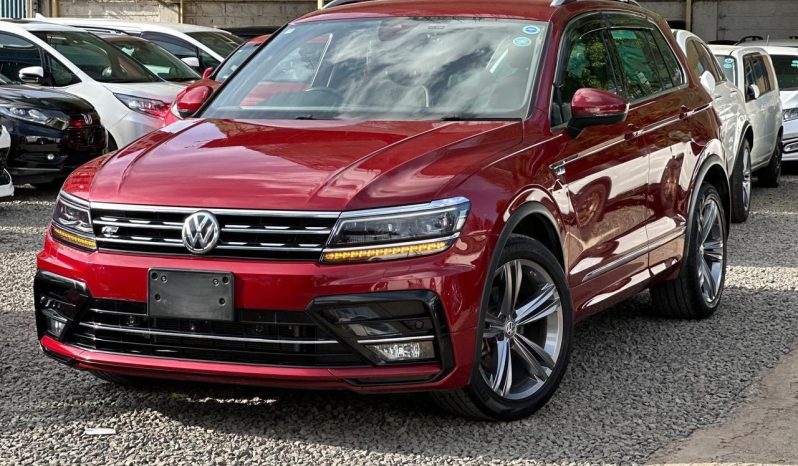 
								Volkswagen Tiguan full									