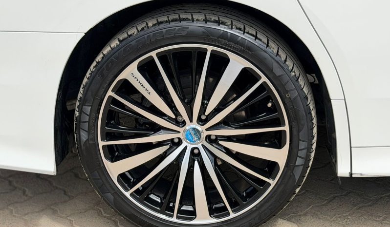 
								Toyota Vellfire full									